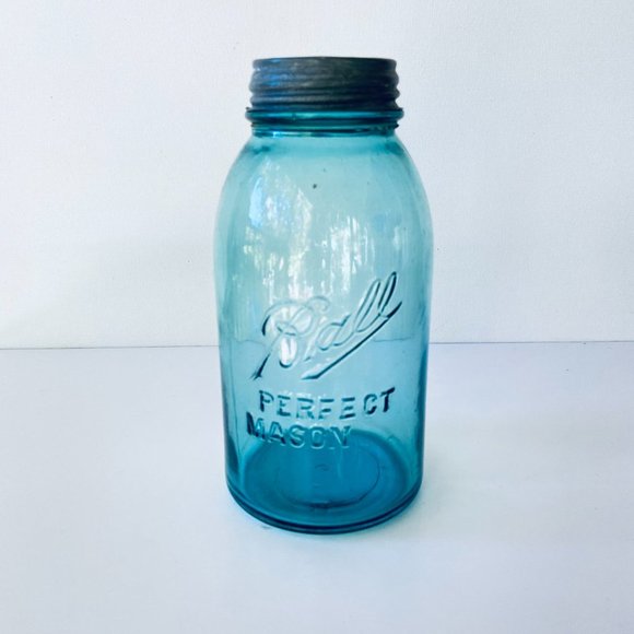 Antique Authentic Ball Mason Jar with Zinc Lid - Half Gallon 1910-1923 - Picture 2 of 11